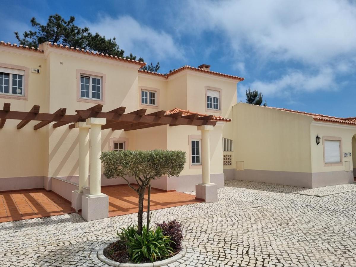 Praia D'El Rey - Townhouse Dom Duarte Amoreira  Exterior photo